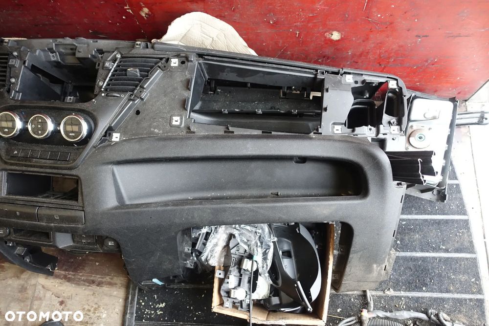 DESKA ROZDZIELCZA KONSOLA IVECO DAILY IV 14r- - 4