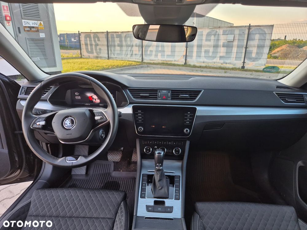Skoda Superb 2.0 TDI SCR 4x4 Ambition DSG - 5