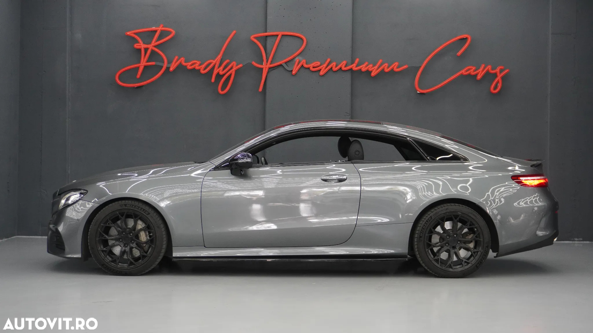 Mercedes-Benz E 400 Coupe 4MATIC Aut. - 6