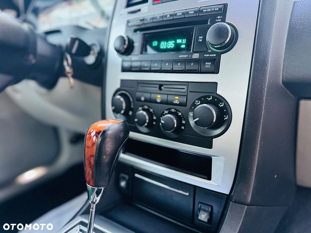 Chrysler 300C 3.0 CRD DPF Automatik - 6