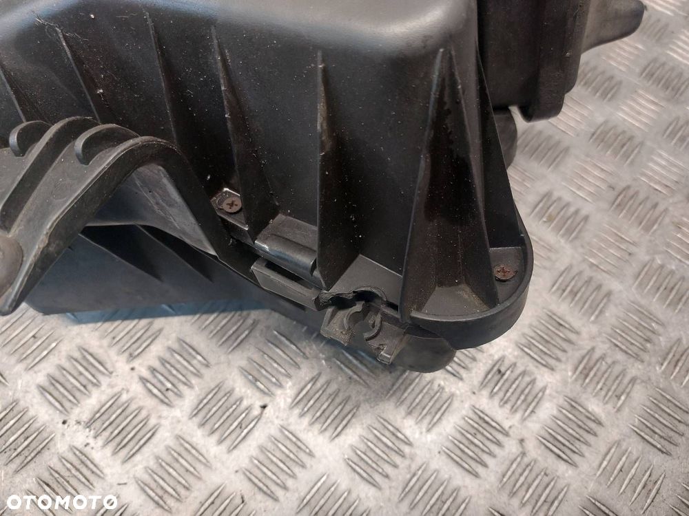 OBUDOWA FILTRA POWIETRZA CHRYSLER  PACIFICA I 3.5 V6 - 2