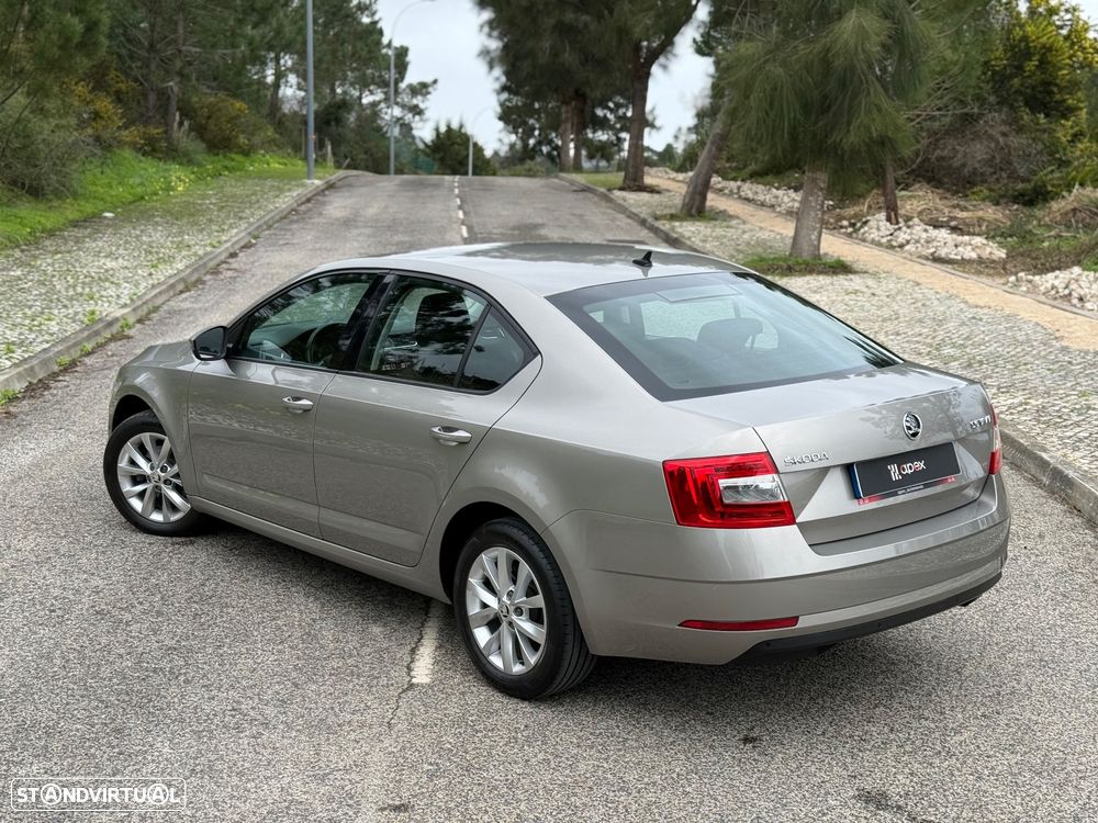 Skoda Octavia 1.6 TDI Ambition - 7