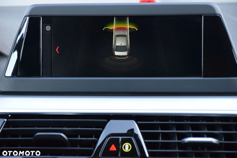 BMW Seria 5 518d - 18