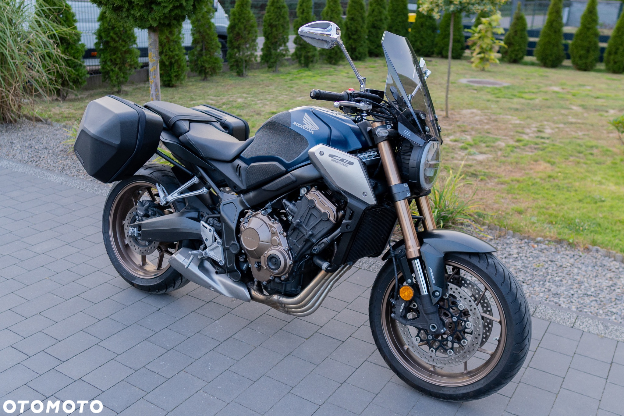 Honda CB - 2