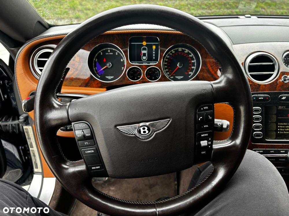 Bentley Continental GT - 14