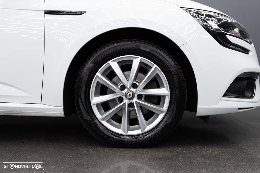 Renault Mégane 1.5 Blue dCi Intens - 11