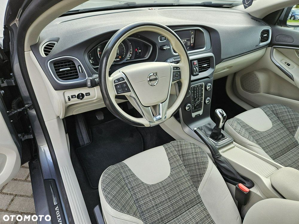 Volvo V40 D2 Drive-E SCR Dynamic Edition - 26
