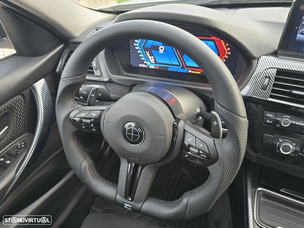 BMW 318 d Sport Line - 38