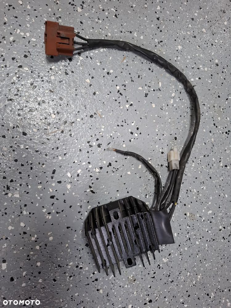KTM DUKE 125 390 regulator napięcia - 1