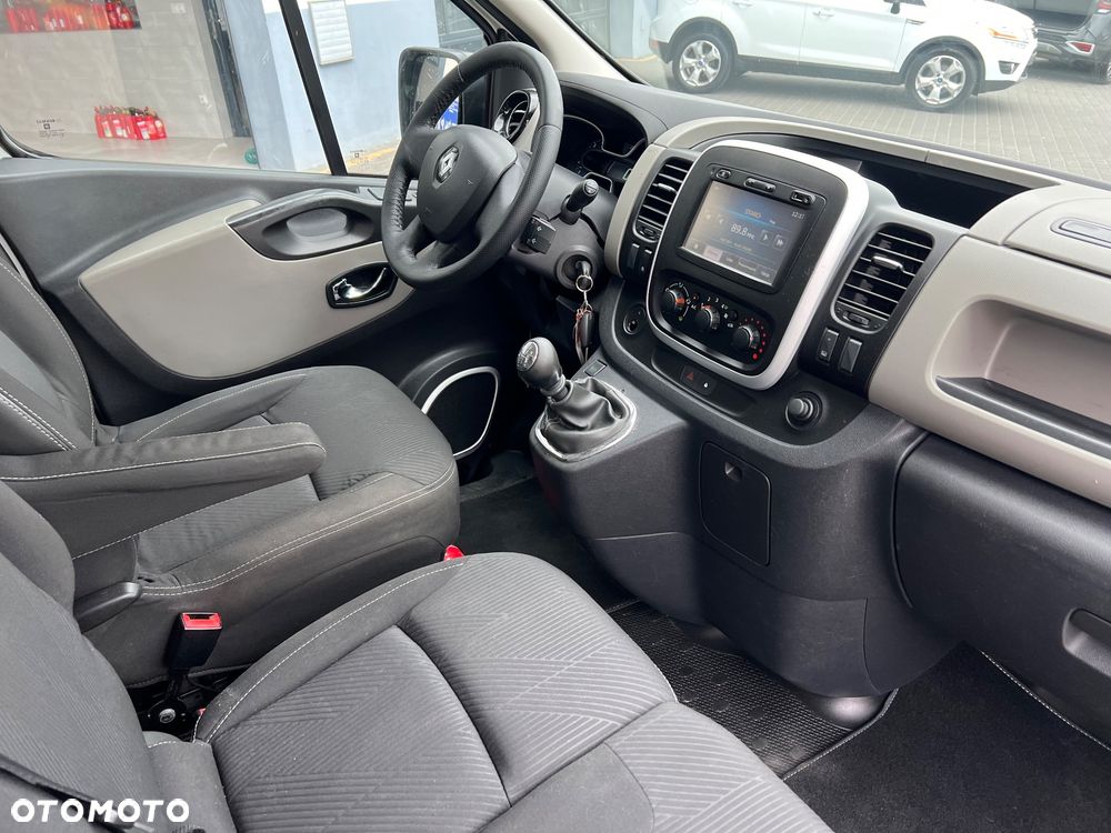 Renault Trafic - 21