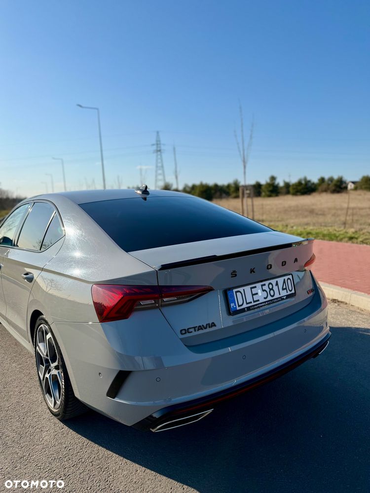 Skoda Octavia 2.0 TSI RS 245 DSG - 9