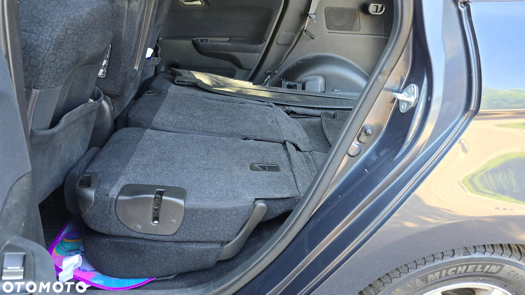Honda FR-V 1.7 - 22