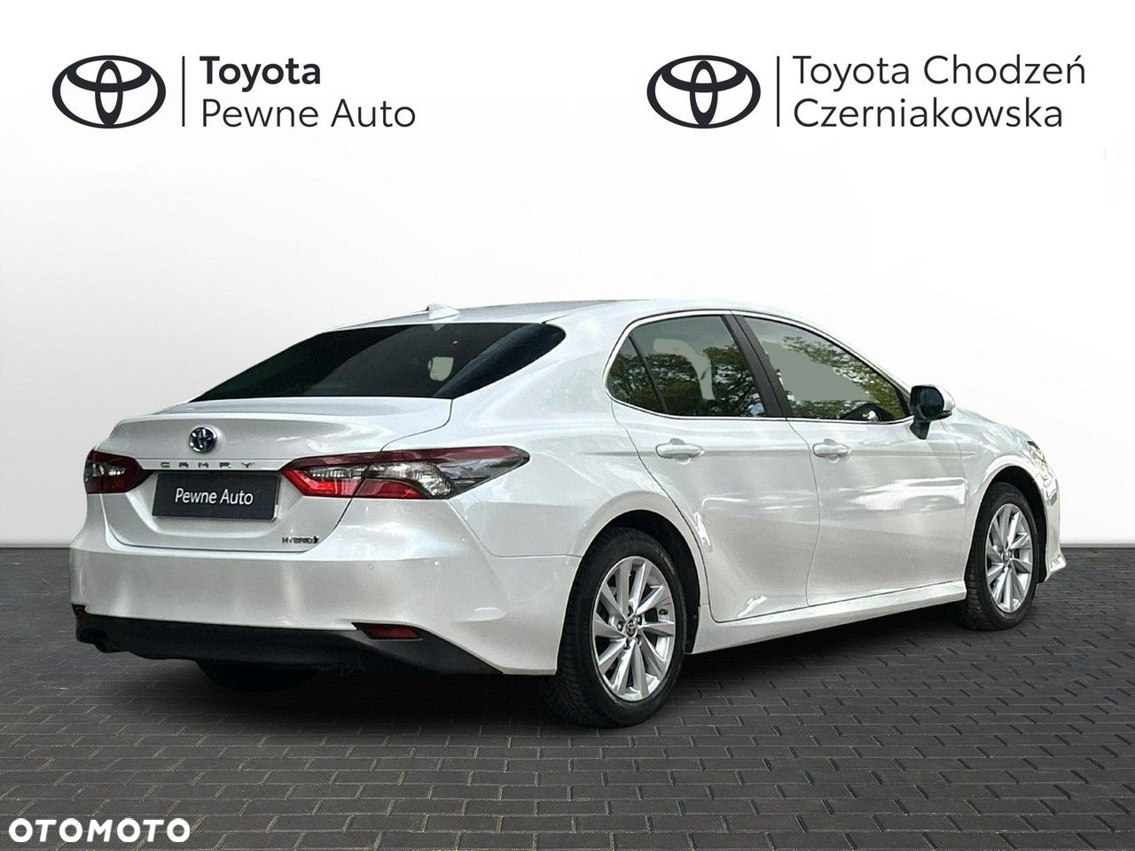 Toyota Camry - 5