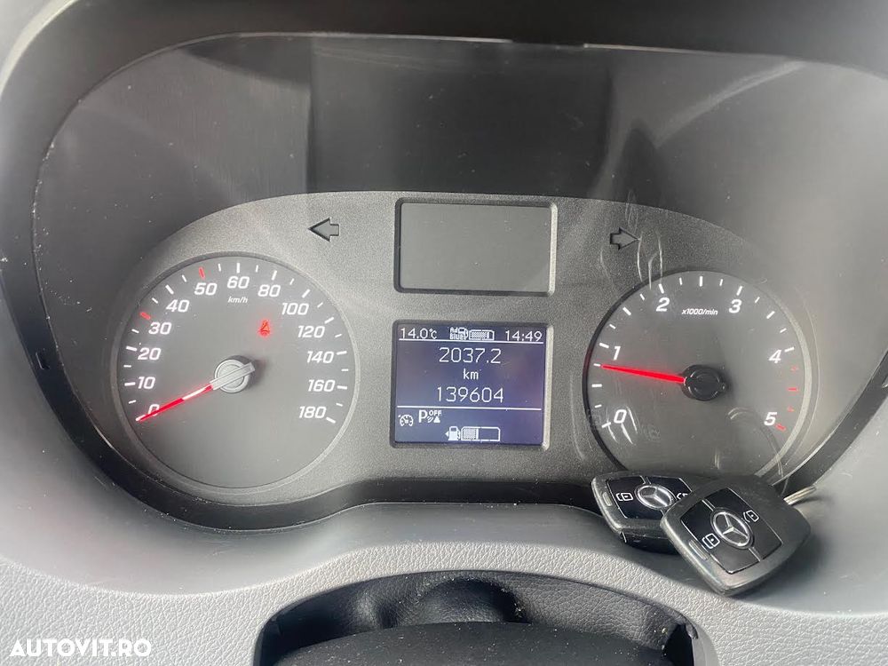 Mercedes-Benz SPRINTER - 8