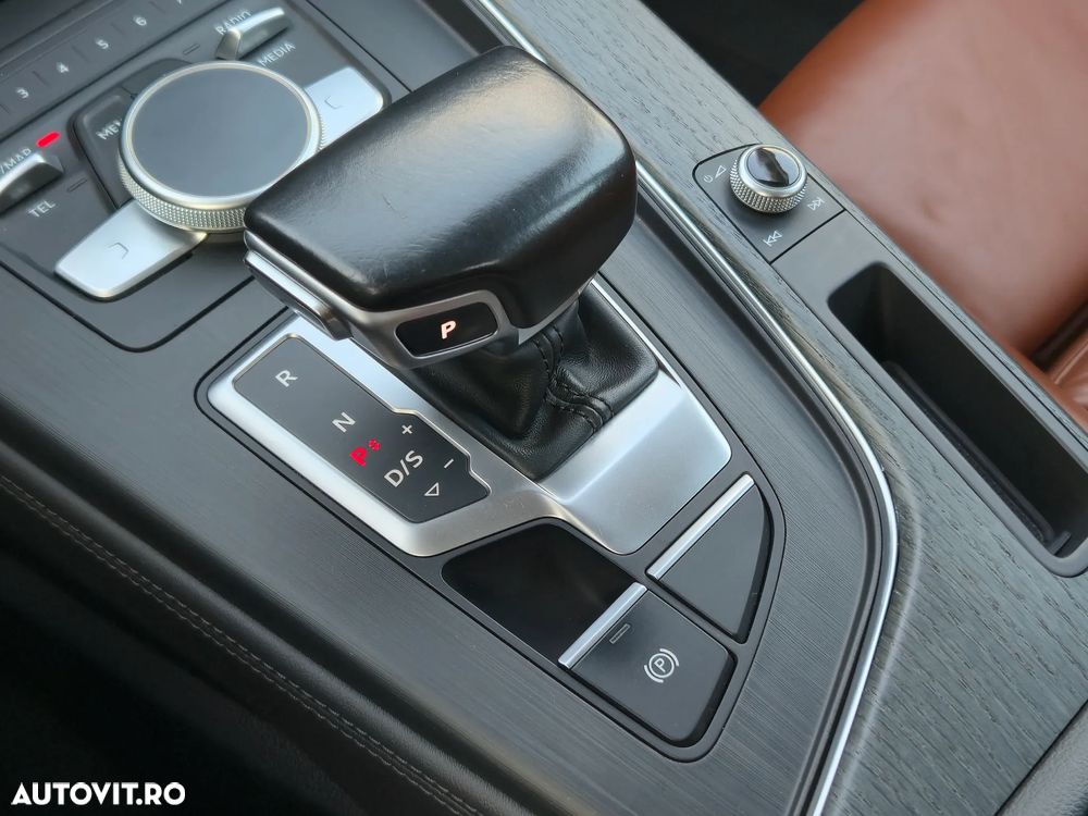 Audi A4 2.0 TDI ultra S tronic sport - 36