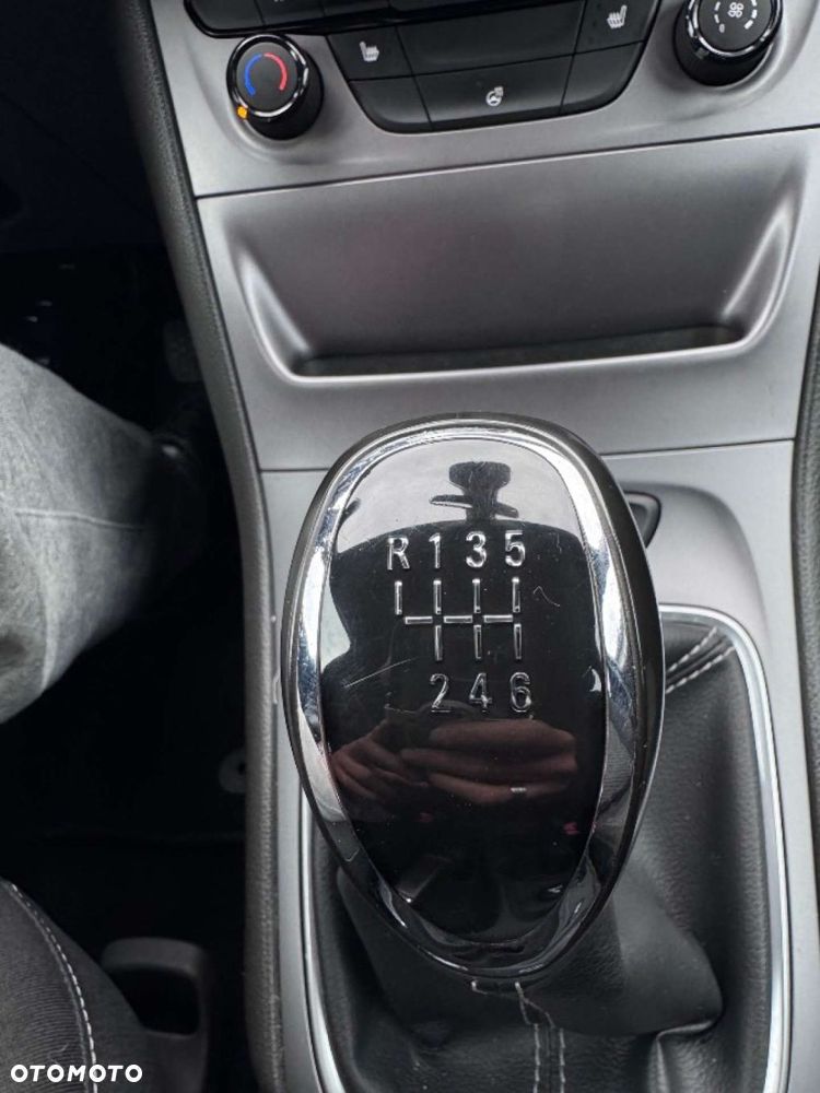 Opel Astra - 16