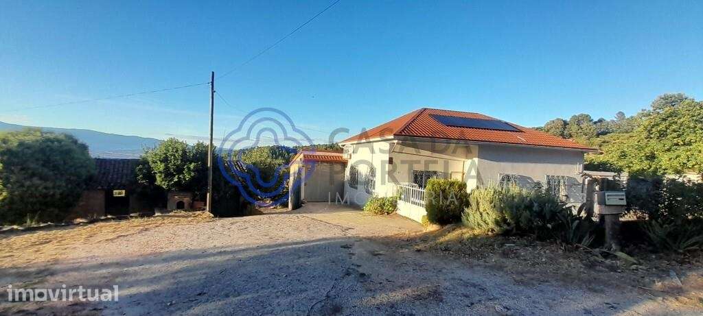 EXCELENTE OPORTUNIDADE – MORADIA T3 COM CERCA DE 4 HECTARES DE TERRENO - Grande imagem: 2/16