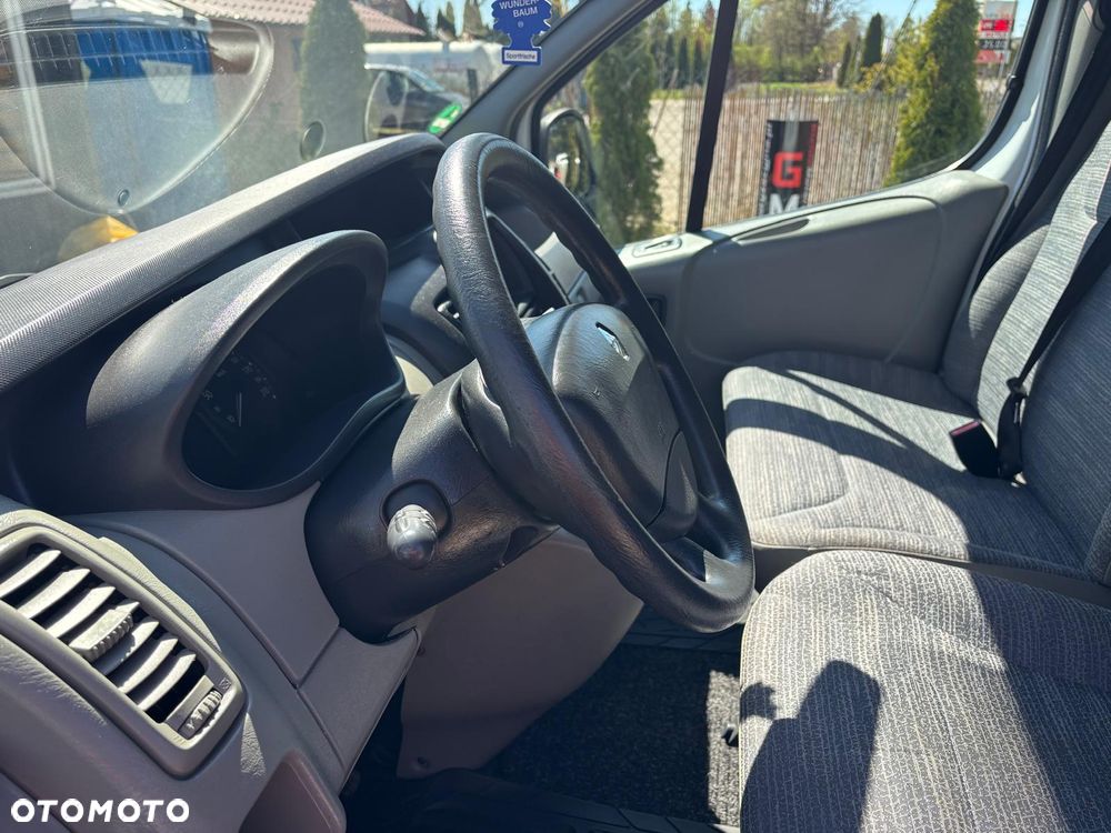 Renault Trafic - 18