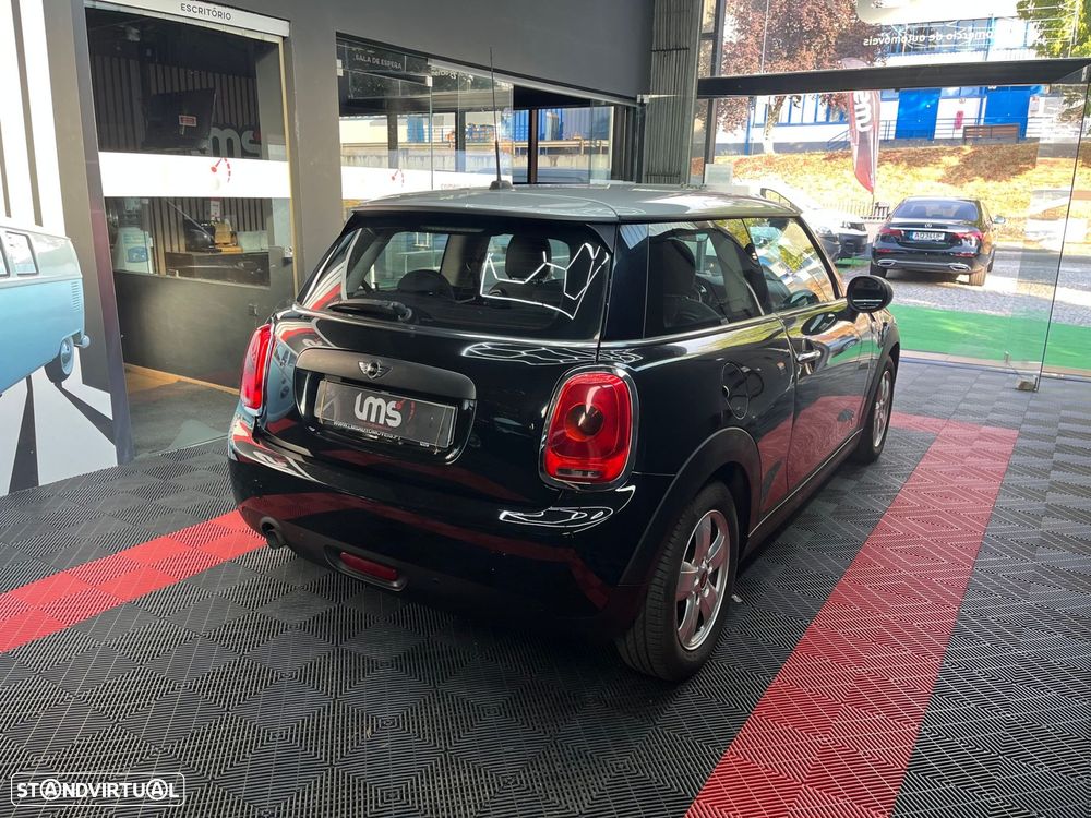 MINI 3 Portas One D - 4