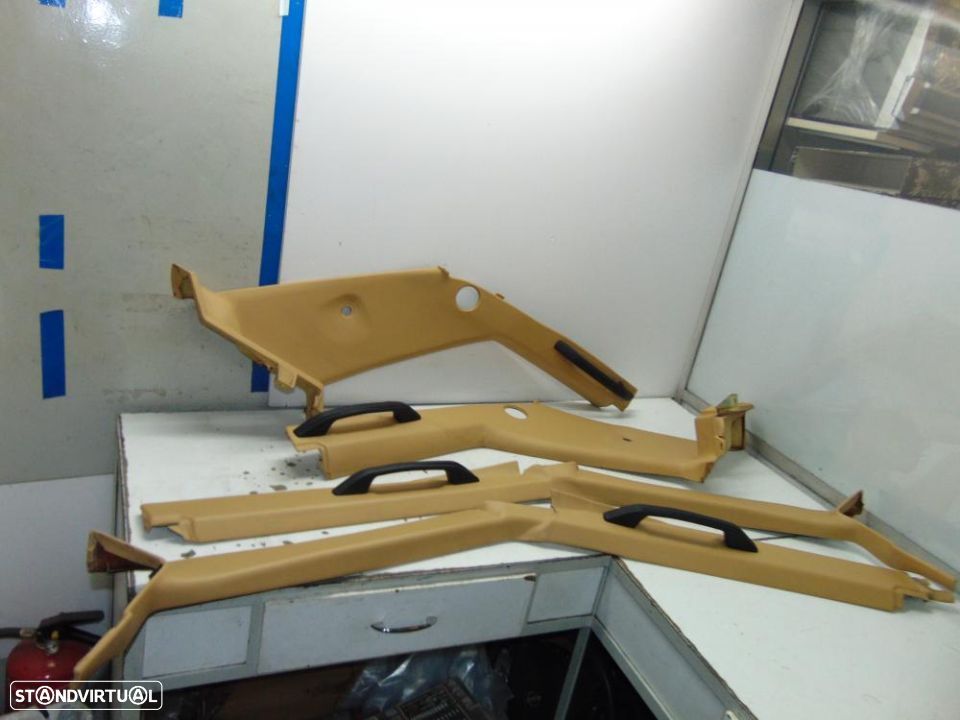 Volvo 780 Turbo coupê Bertone forros - 1