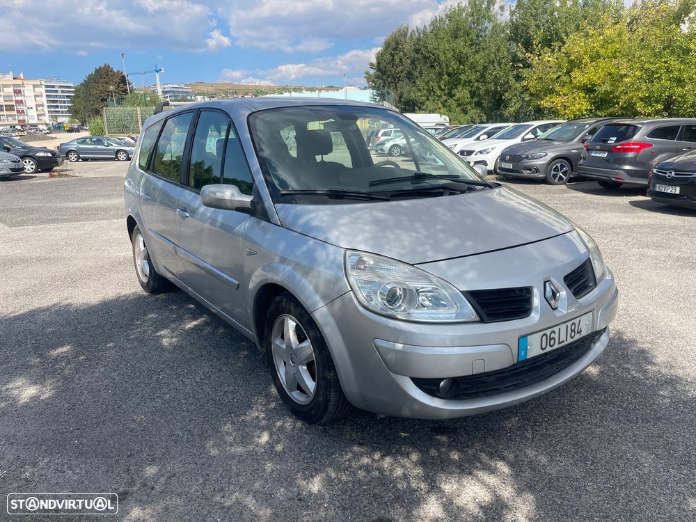 Renault Grand Scénic 1.5 dCi FAP Avantage - 2