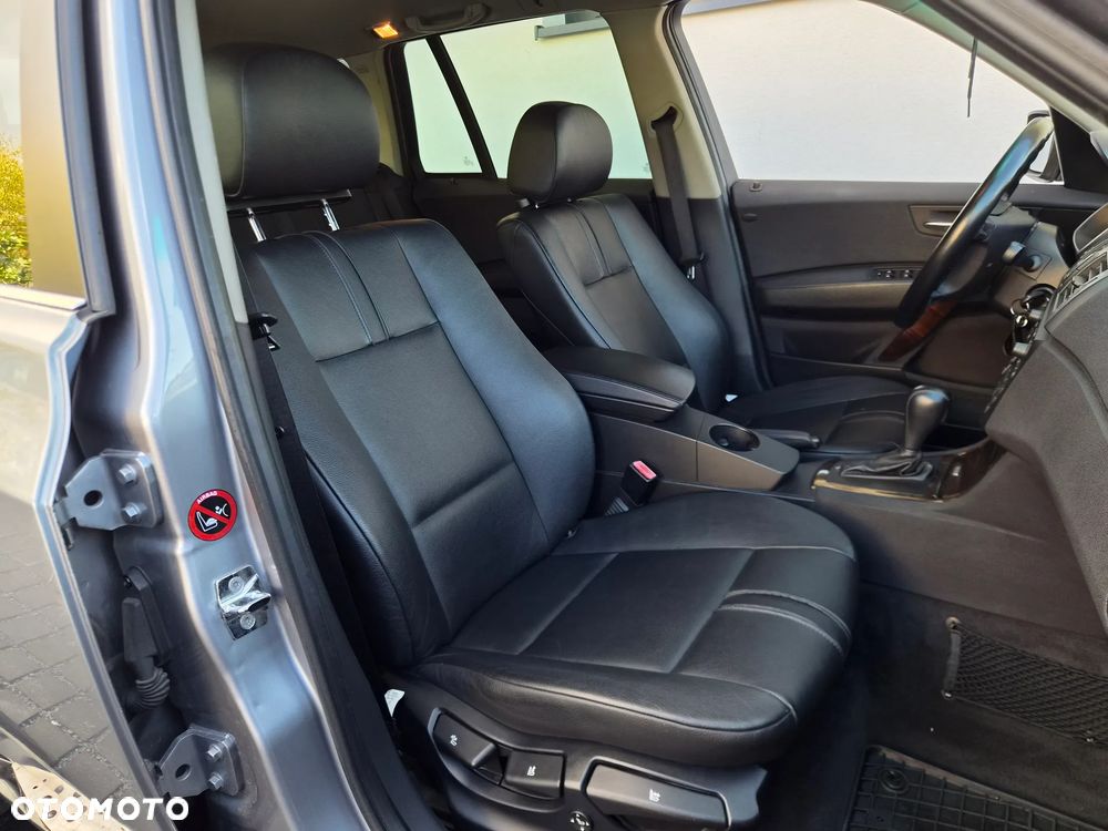 BMW X3 2.5i - 23