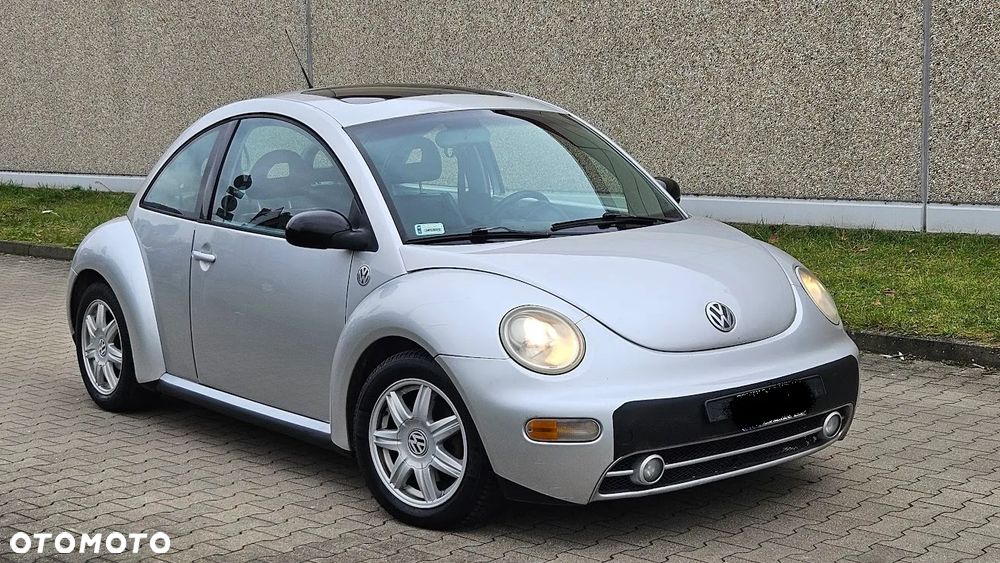 Volkswagen New Beetle - 1