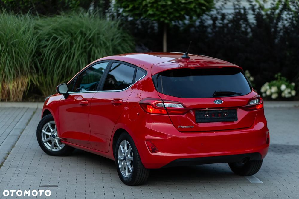 Ford Fiesta - 12