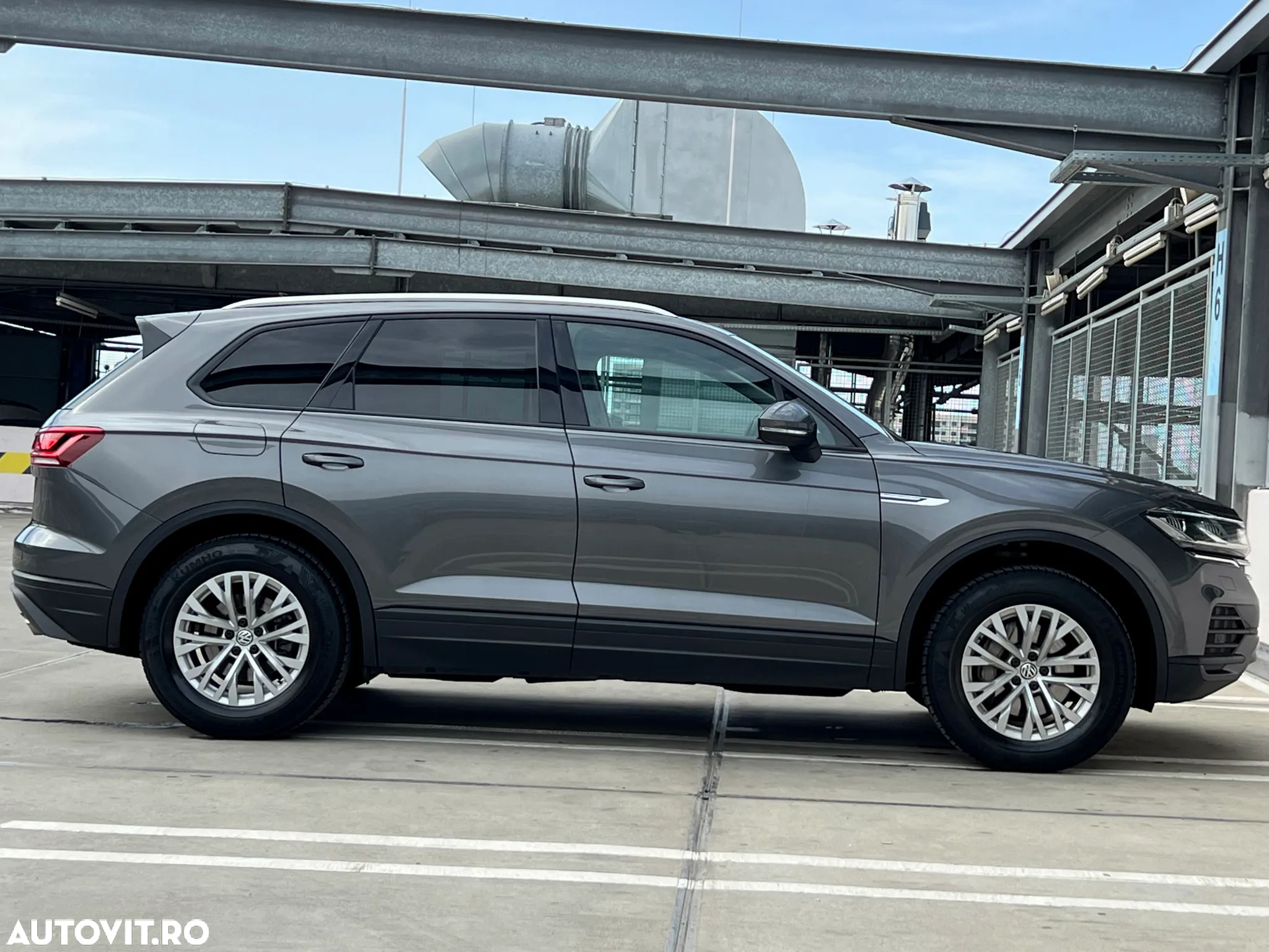 Volkswagen Touareg V6 TDI Style - 9