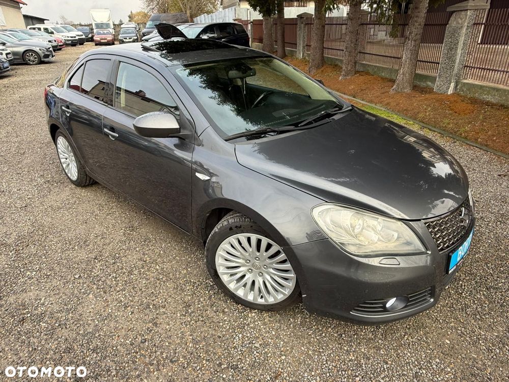 Suzuki Kizashi 2.4 Sport 4WD CVT - 38