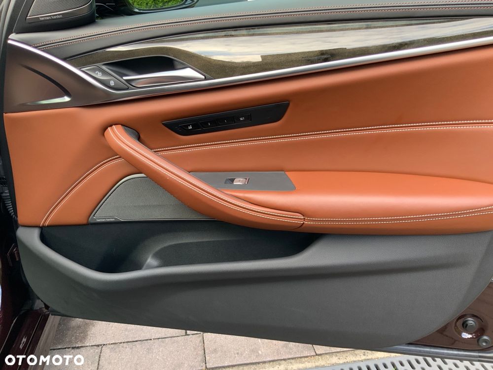 BMW Seria 5 530i M Sport Edition - 12