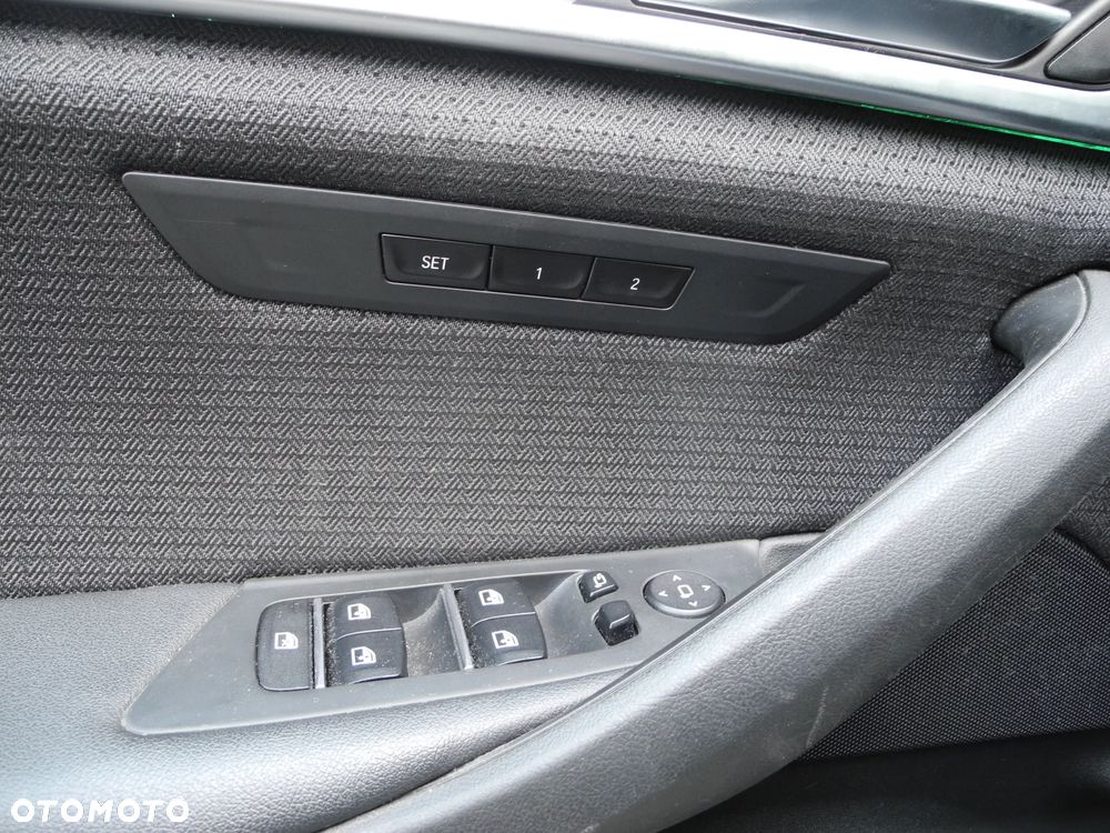 BMW Seria 5 - 13