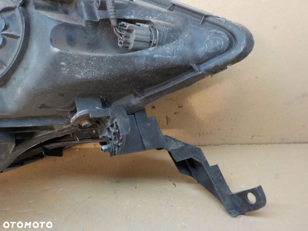 HONDA CR-V III LAMPA LEWY PRZÓD BEZ MOCOWANIA ŚLIZGU WERSJA ANGIELSKA - 4