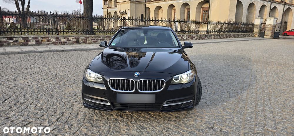 BMW Seria 5 525d - 26