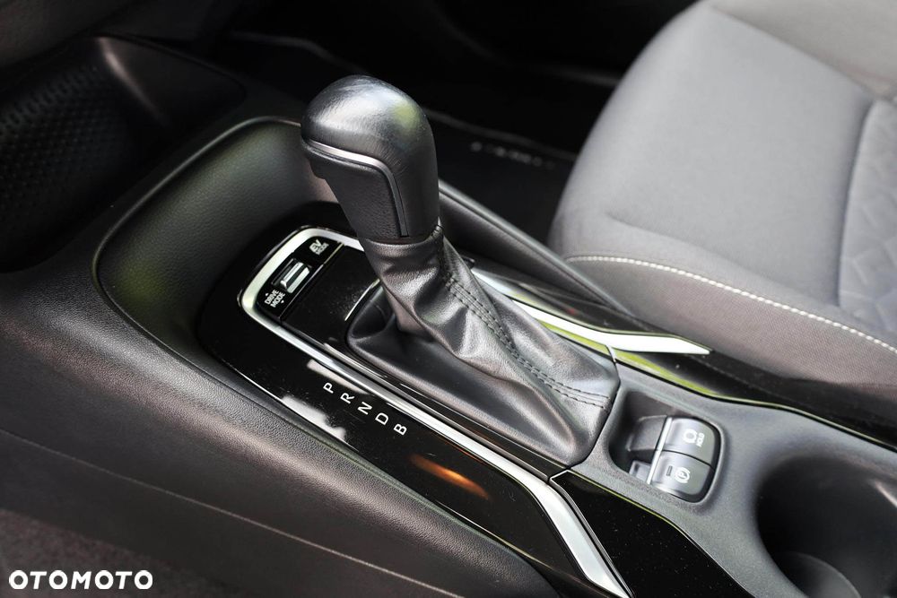 Toyota Corolla 1.8 Hybrid Comfort - 26