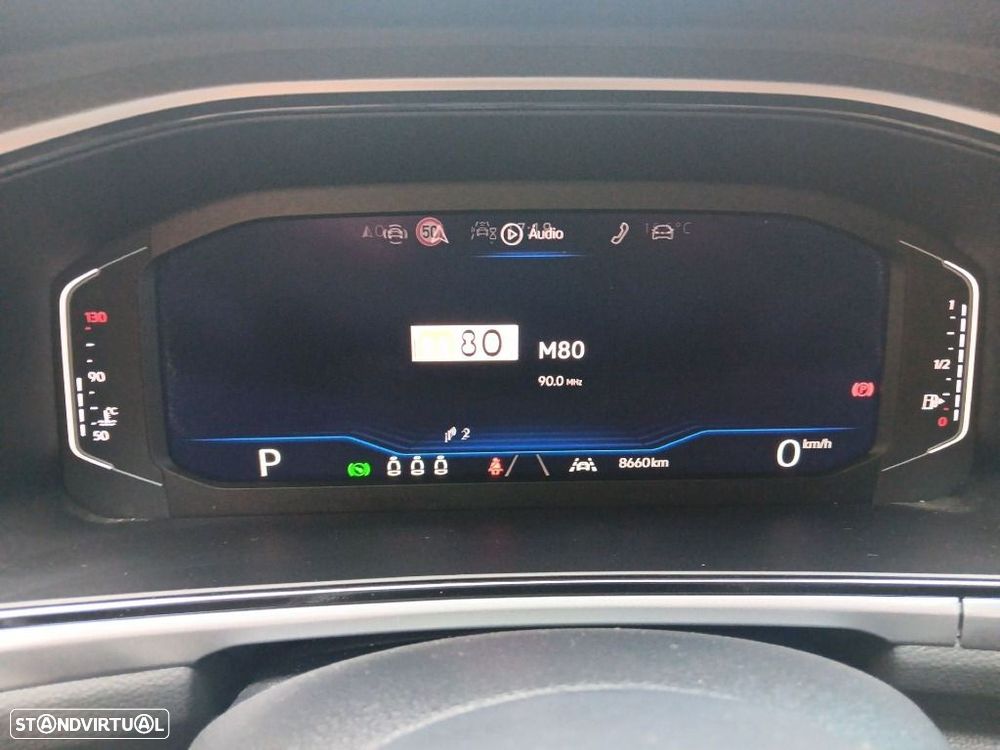 VW T-Roc 1.5 TSI Urban DSG - 21