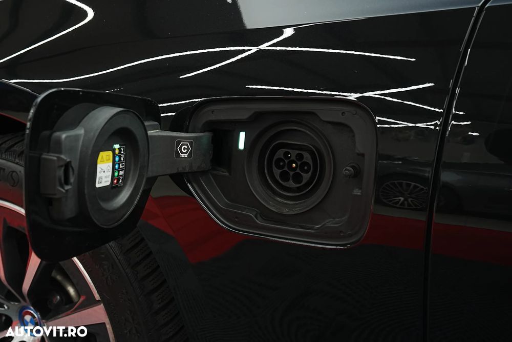 BMW Seria 3 320e Aut. Sport Line - 39