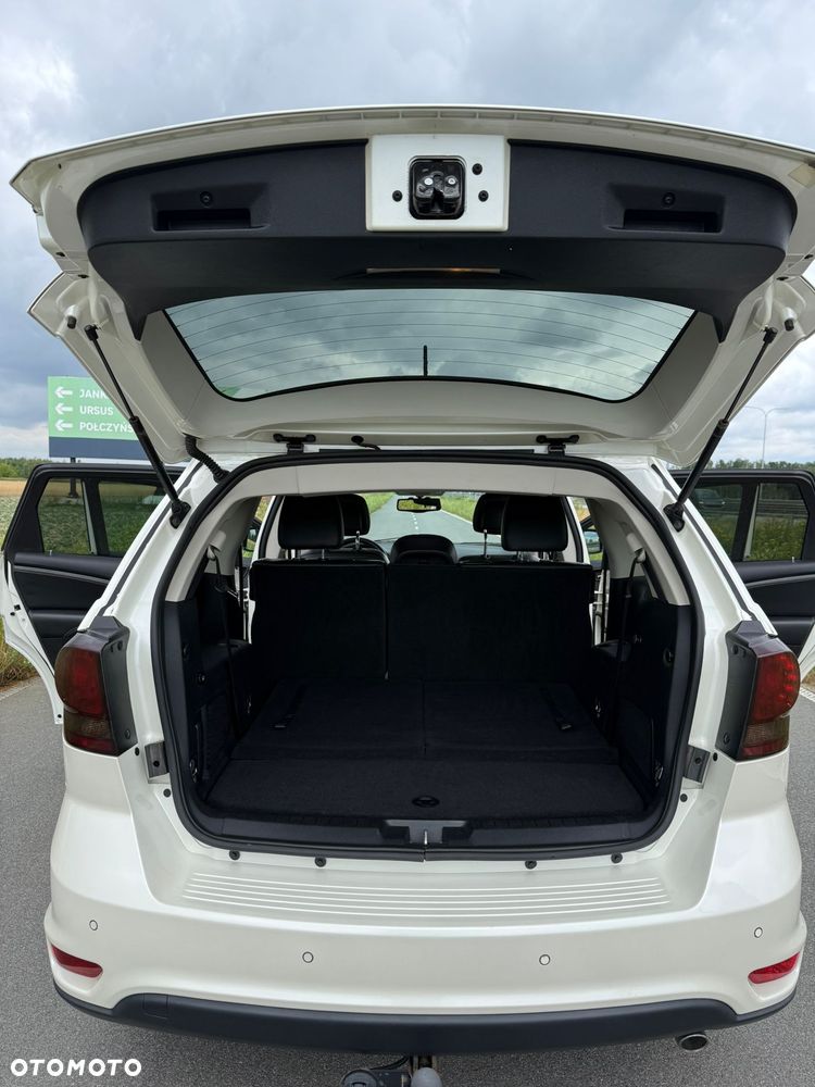 Fiat Freemont 2.0 Multijet Black Code AWD - 4