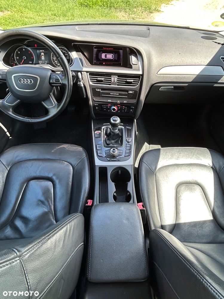 Audi A4 Avant 2.0 TDI DPF Ambiente - 18