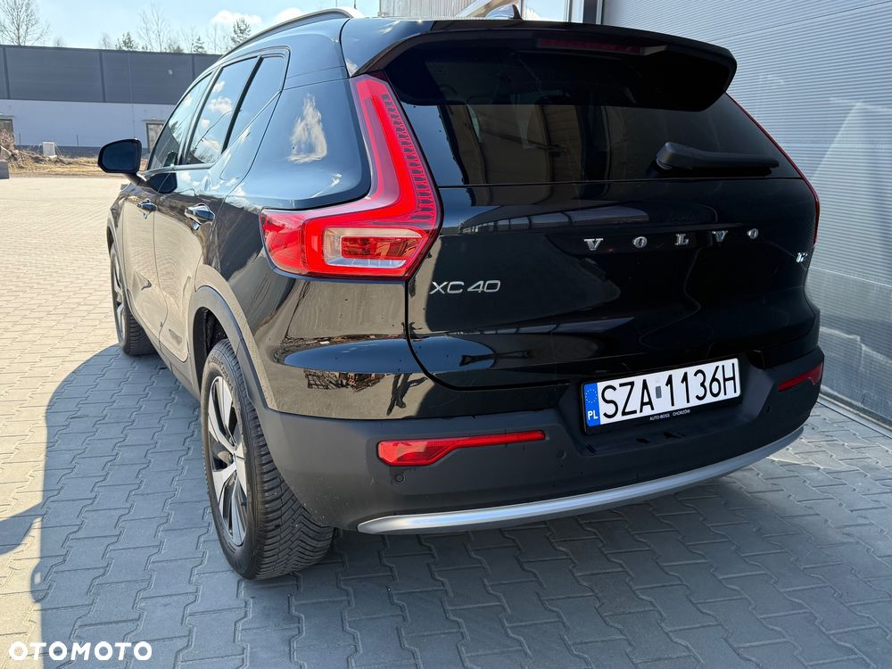 Volvo XC 40 T2 Plus Dark - 6