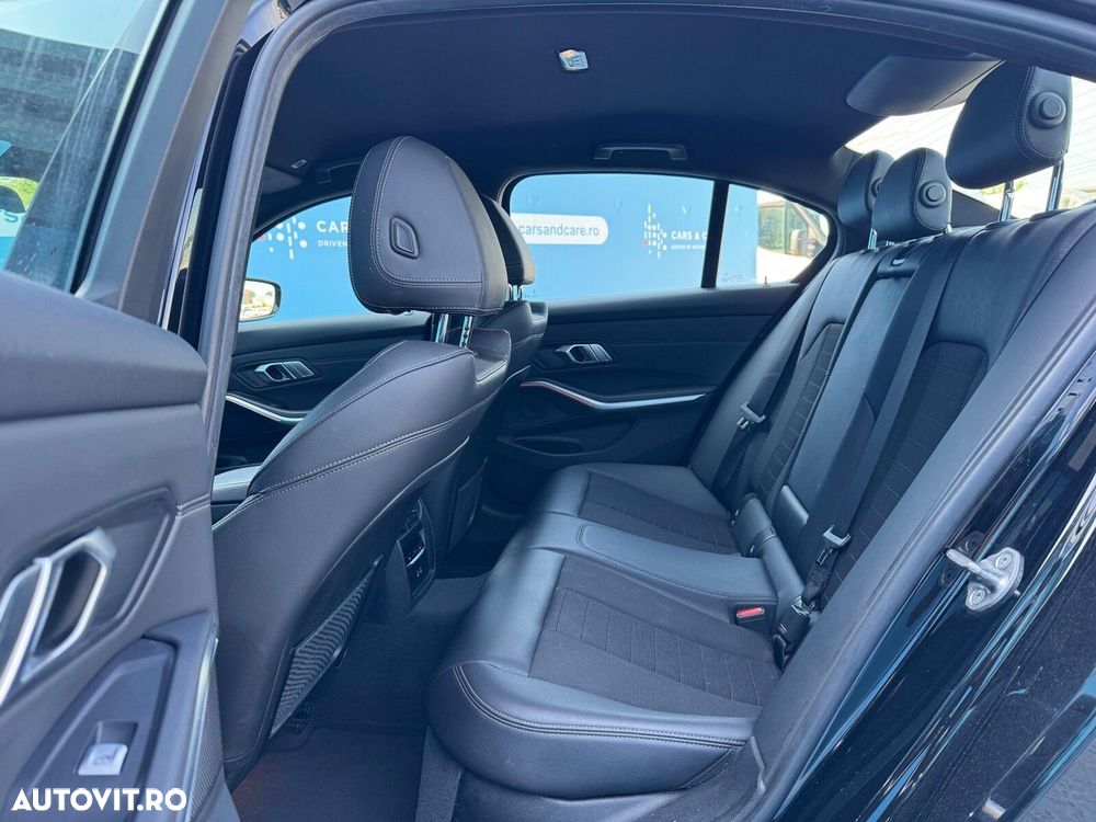 BMW Seria 3 330i AT - 9