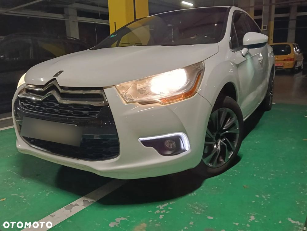 Citroën DS4 2.0 HDi SportChic - 4