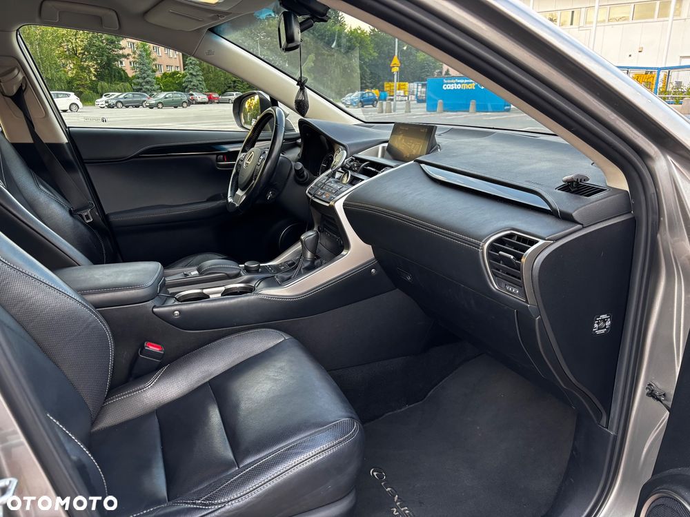 Lexus NX 300h Elegance AWD - 14