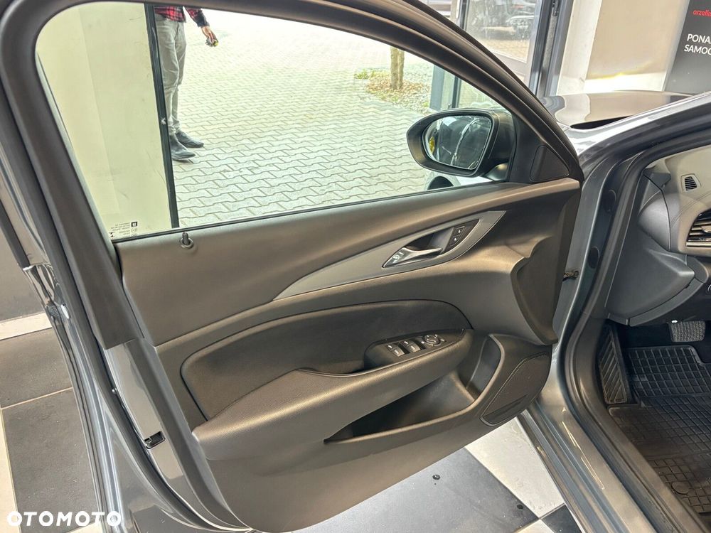 Opel Insignia - 8