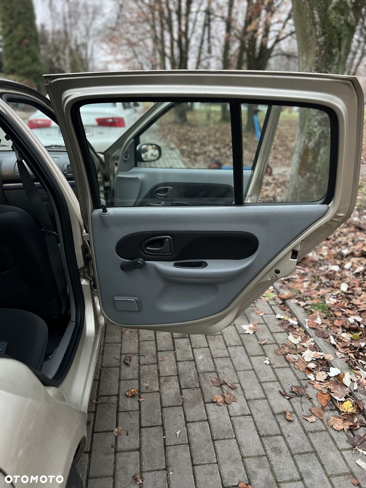 Renault Thalia 1.2 16V Alize - 8