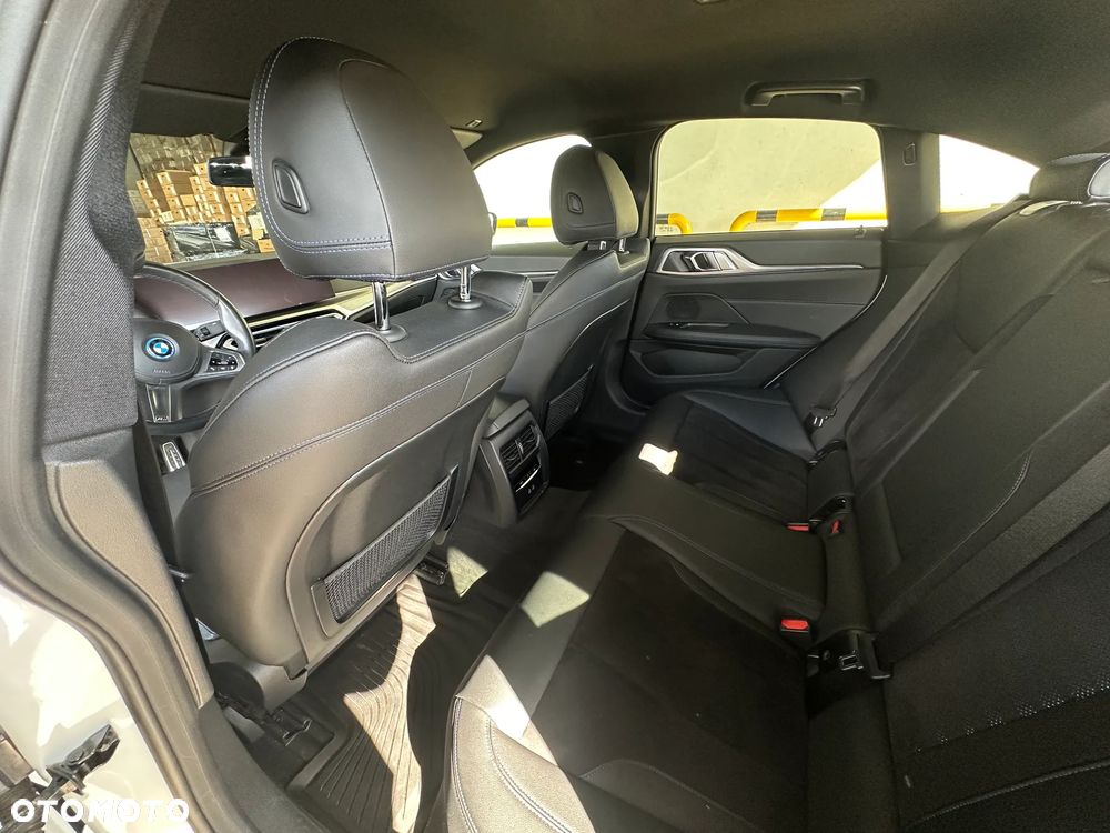 BMW i4 80.7kWh eDrive 35 - 28