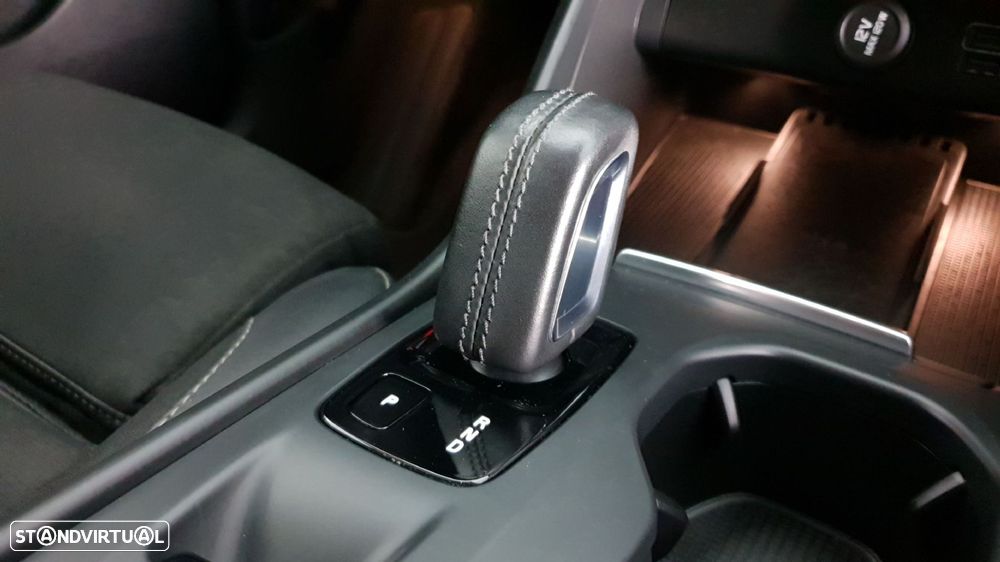 Volvo XC 40 - 24