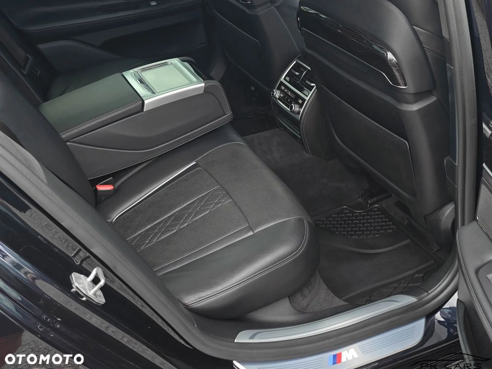 BMW Seria 7 730d xDrive - 39