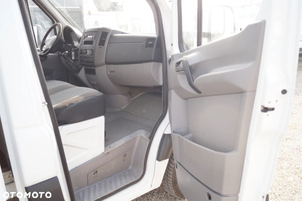 Mercedes-Benz Sprinter - 22