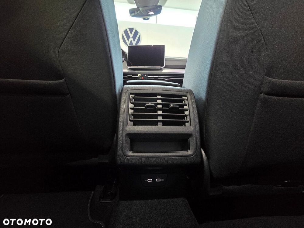 Volkswagen Golf - 21